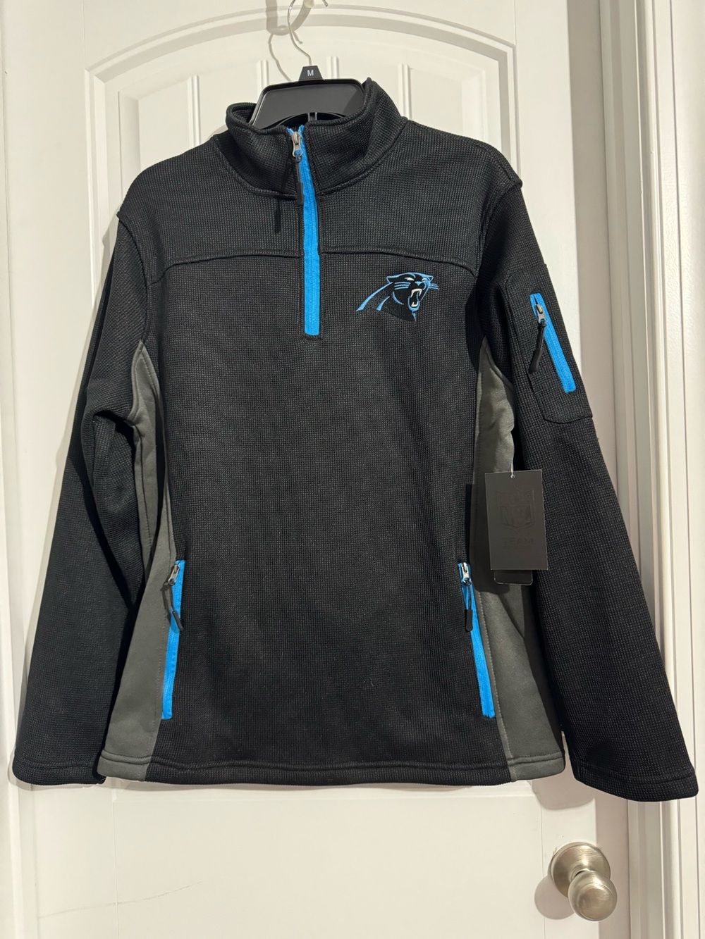 Cool NFL Team Apparel men's size S black 1/4 zip pullover Carolina Panthers top